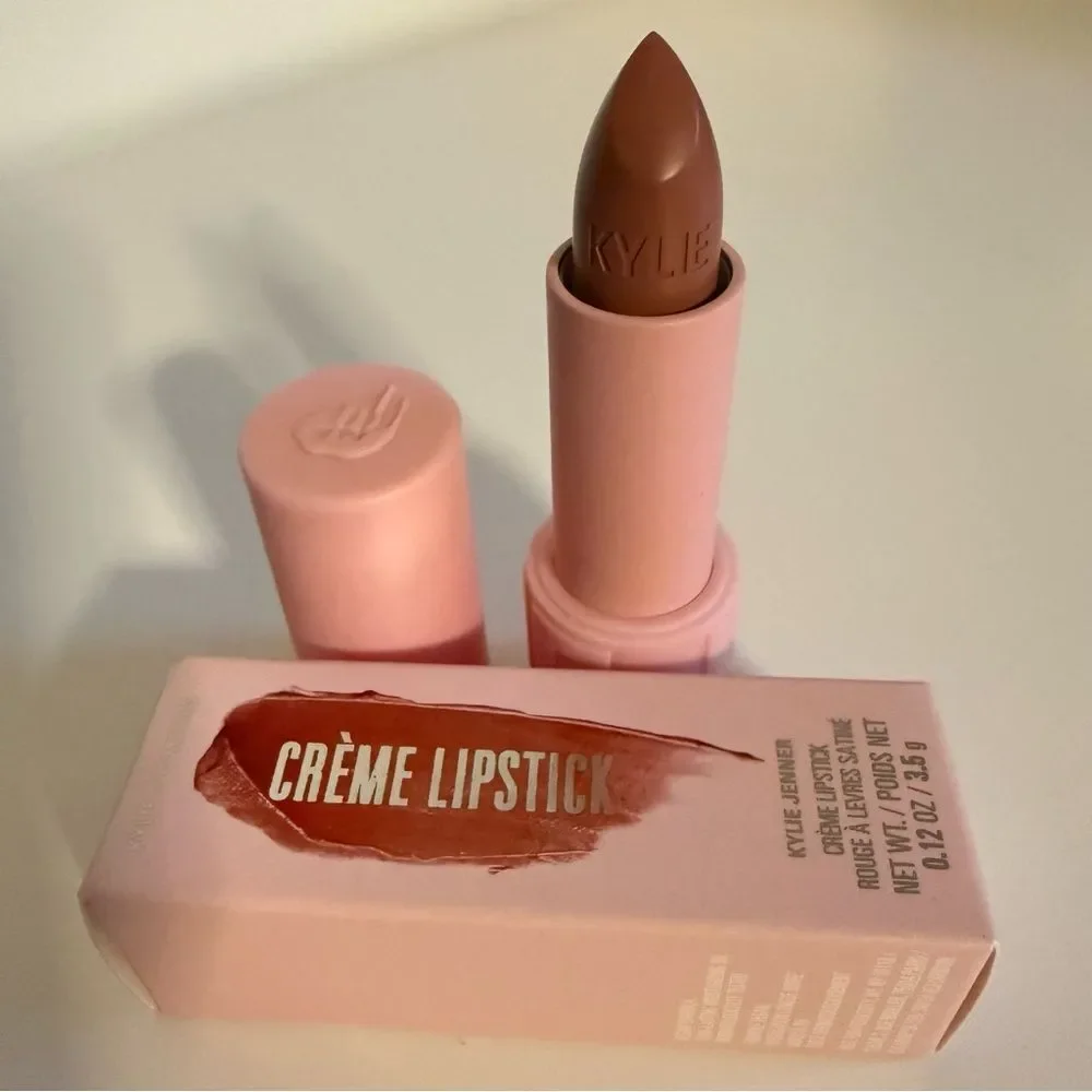 Kylie Cosmetics chic nude